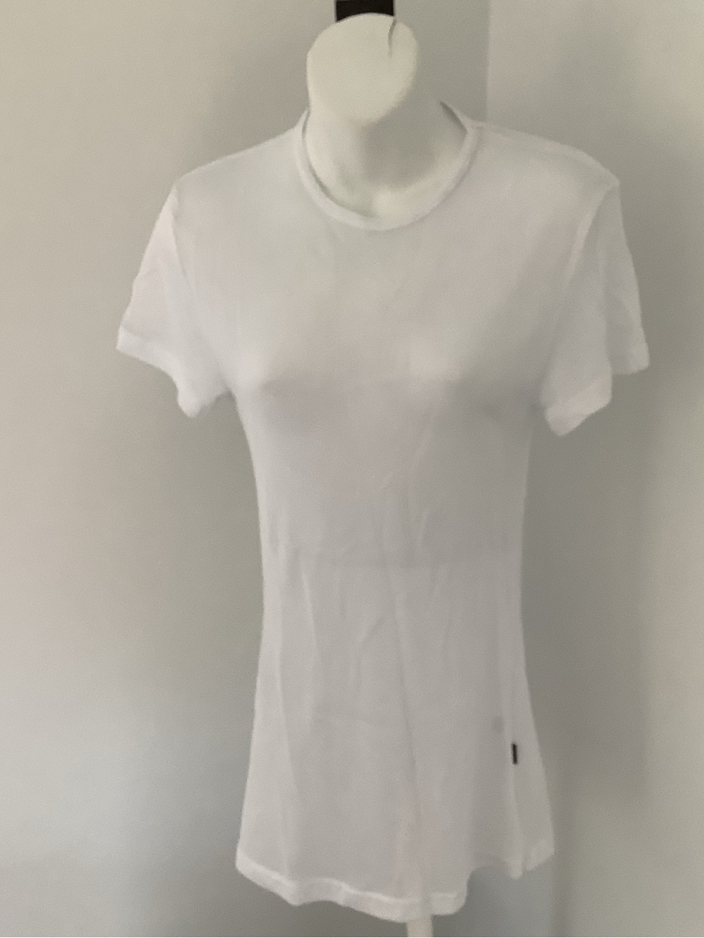 Tripp NYC White Short-Sleeve Sheer Fishnet Mesh Long Tee Sz. XS - Picture 5 of 7